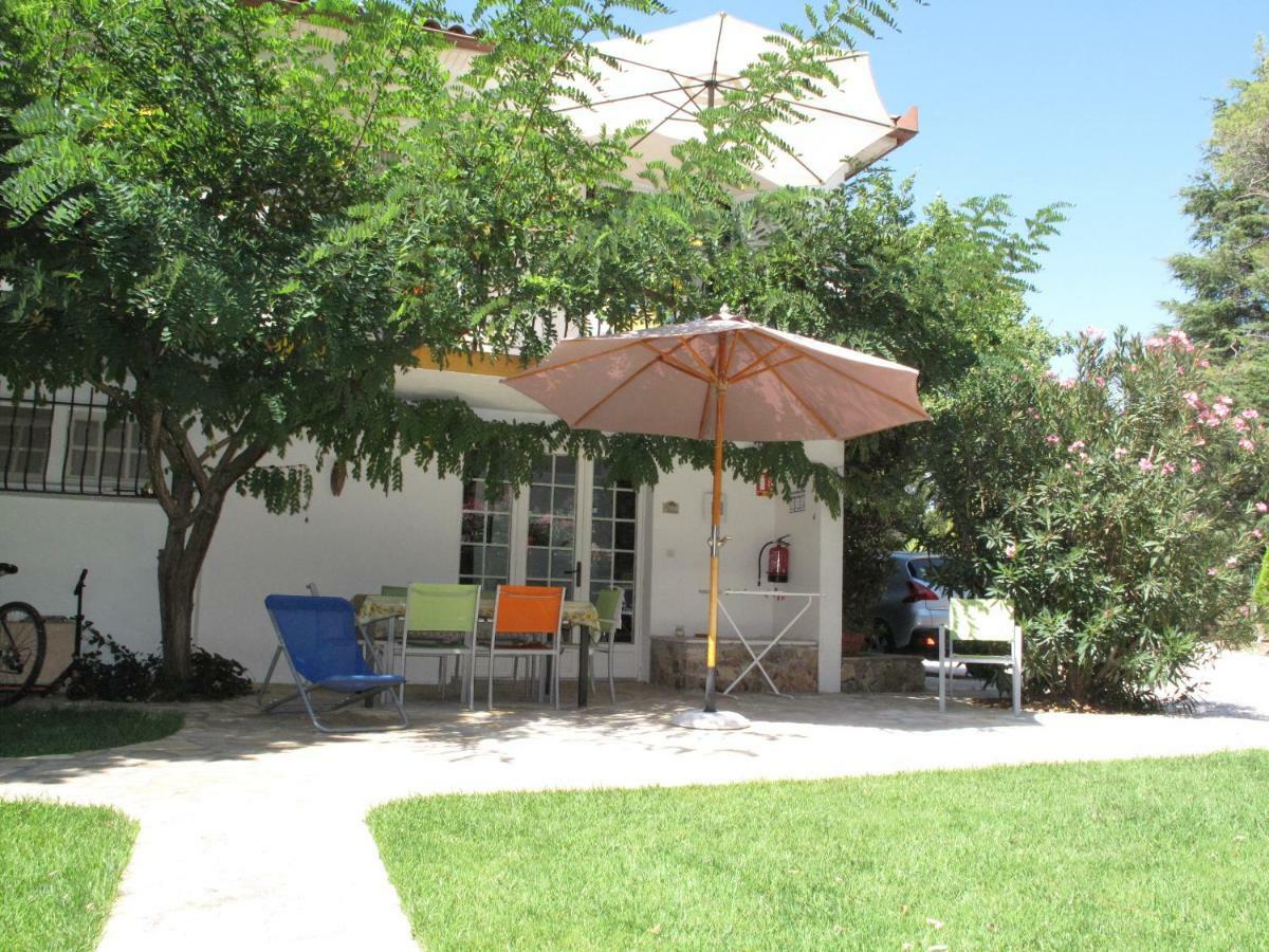 Residence Miro, Gites Avec Piscine Chauffee Et Tennis Les Arcs-sur-Argens Exterior photo